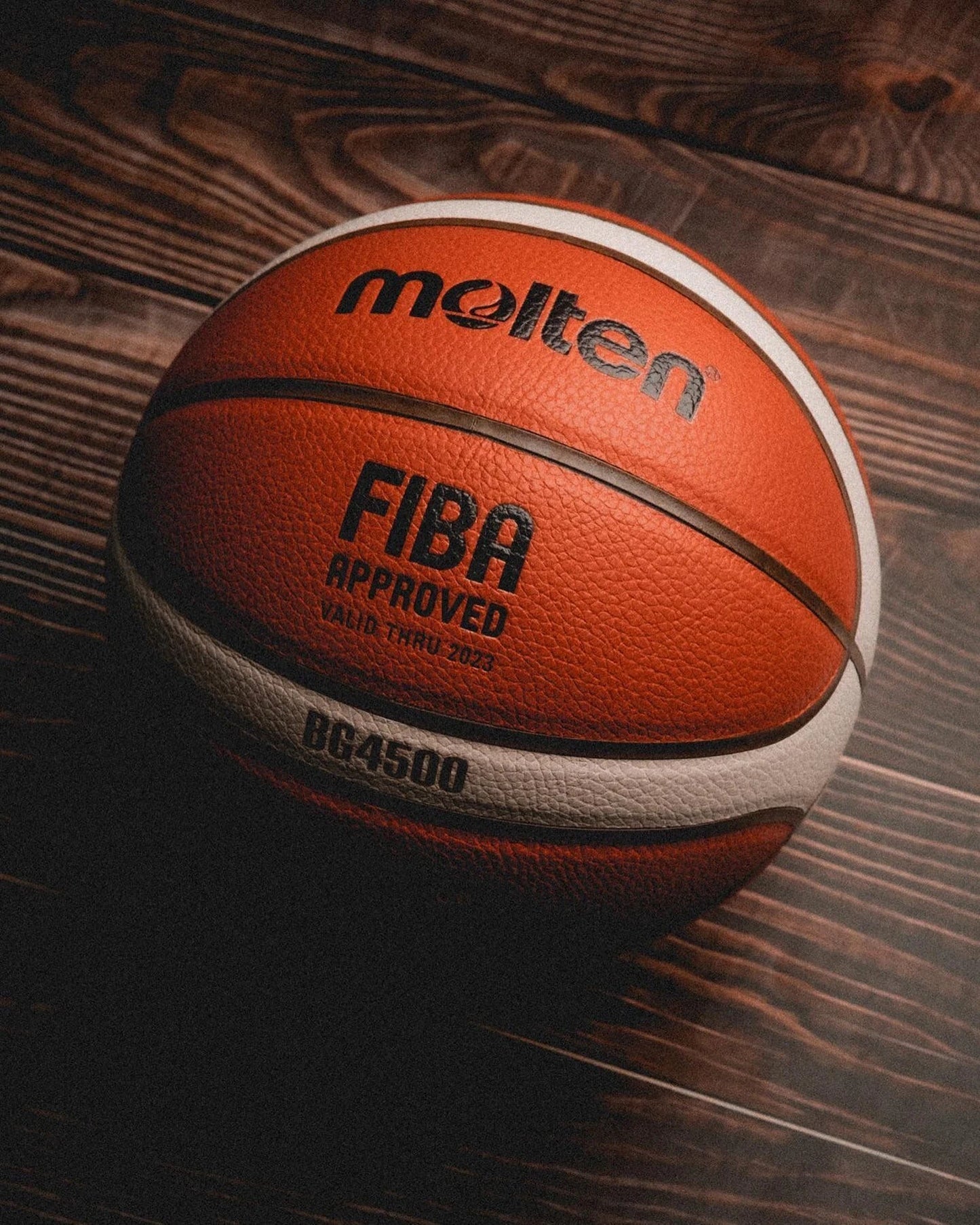 Molten PU Basketball Official Game Ball in Sizes 5, 6, and 7